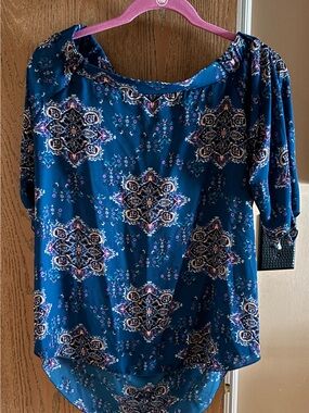 Women's Blue Medallion Print Tunic Top